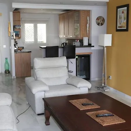 Lägenhet Stylish, Spacious With Sea View Marbella