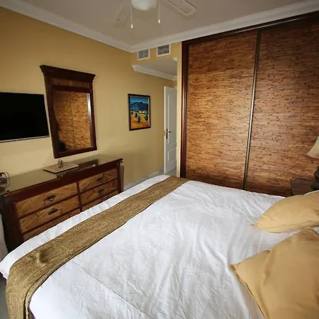 Stylish, Spacious With Sea View * 马尔韦利亚