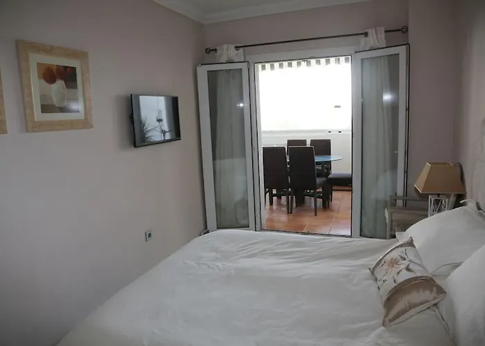 Stylish, Spacious With Sea View Apartment Marbella