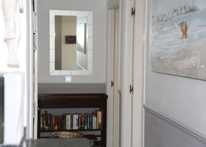 Stylish, Spacious With Sea View