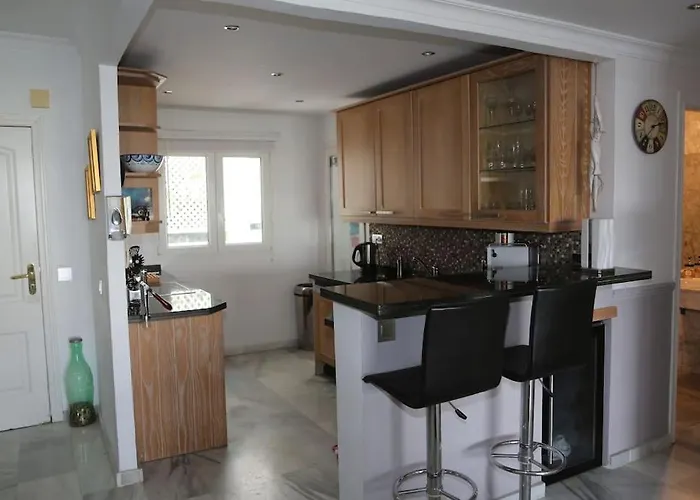 Stylish, Spacious With Sea View Apartment Marbella