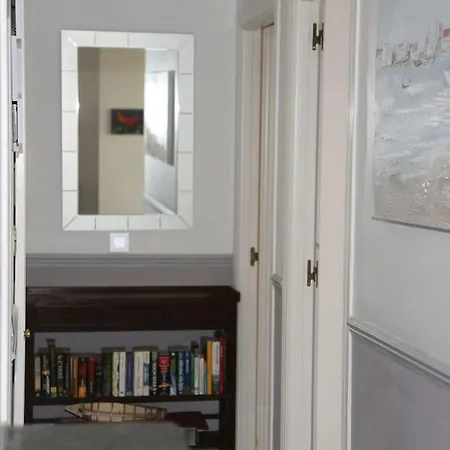 Stylish, Spacious With Sea View