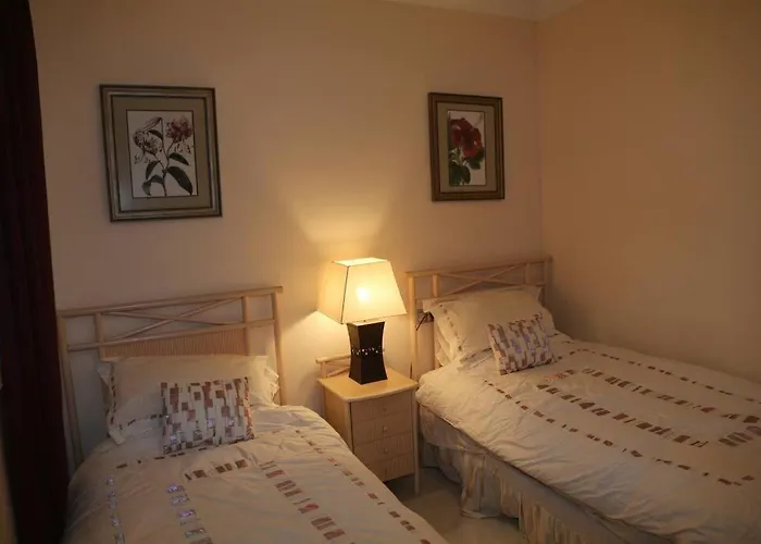 Stylish, Spacious With Sea View 公寓